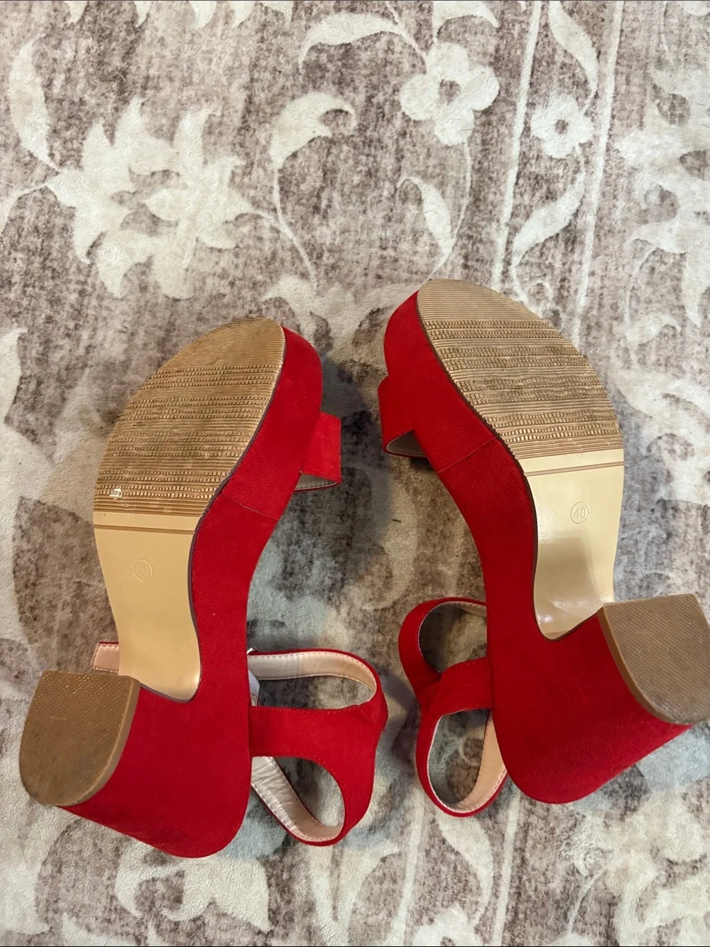 Red Women's Ankle-Strap Block Heel Sandals - Unbranded
